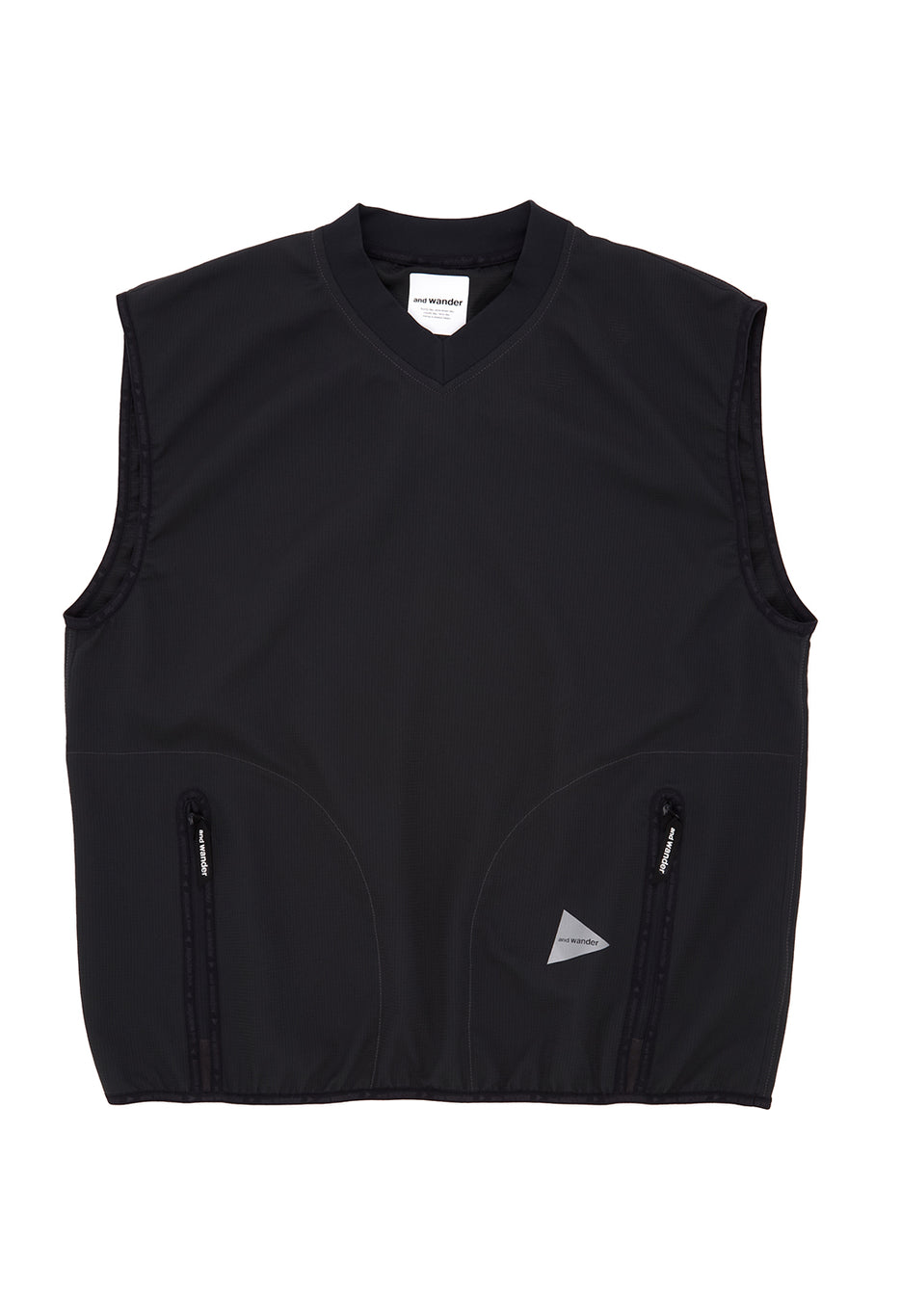 and wander Men's Vent Vest - Dark Green