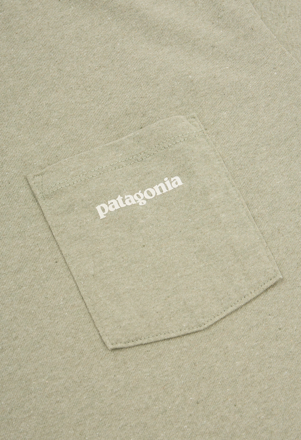 Patagonia Men's Boardshort Logo Pocket Responsibili-Tee - Gumtree Green