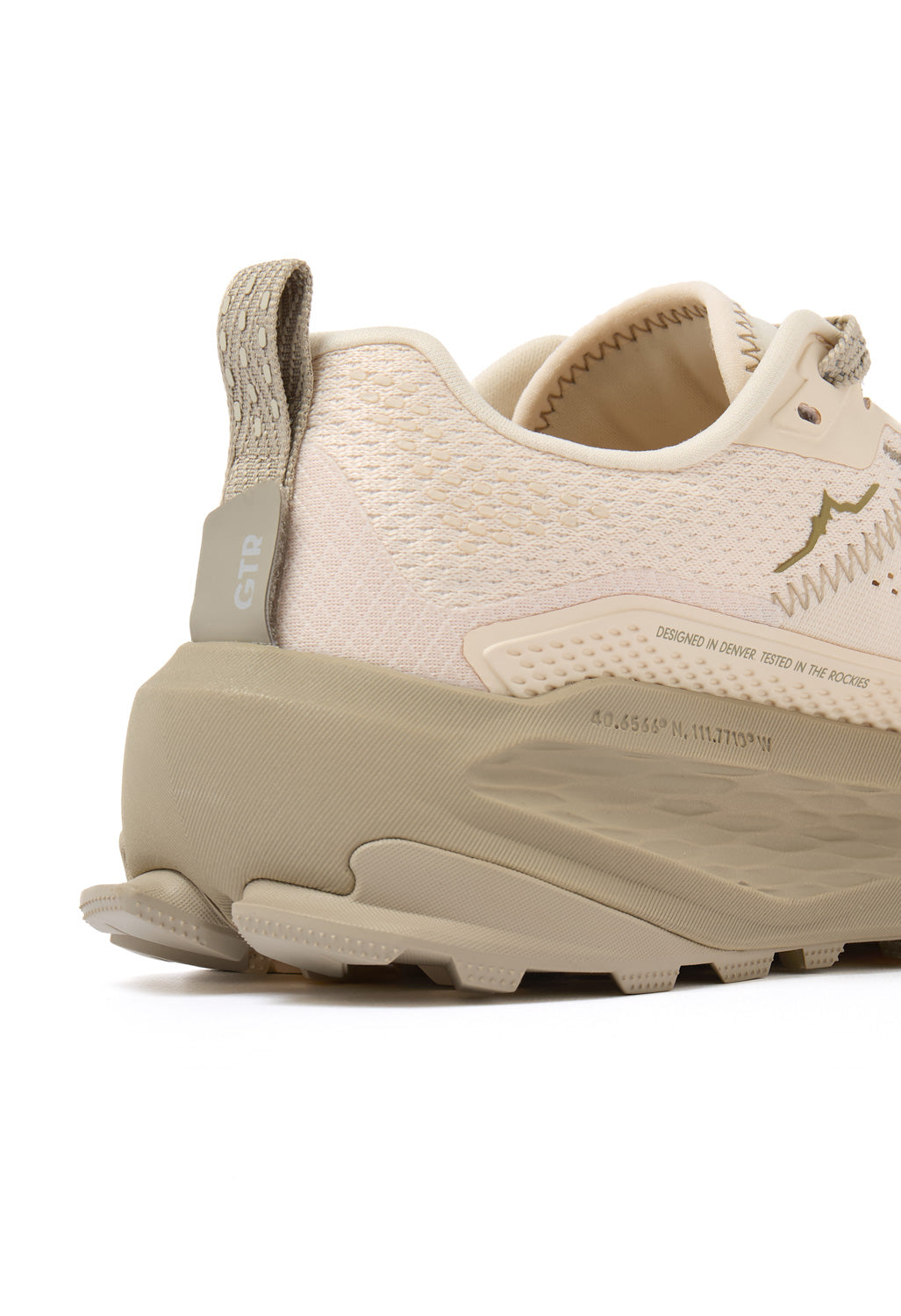 Altra Women's Olympus 7 Trainers - White Smoke / Winter Twig / Plaza Taupe