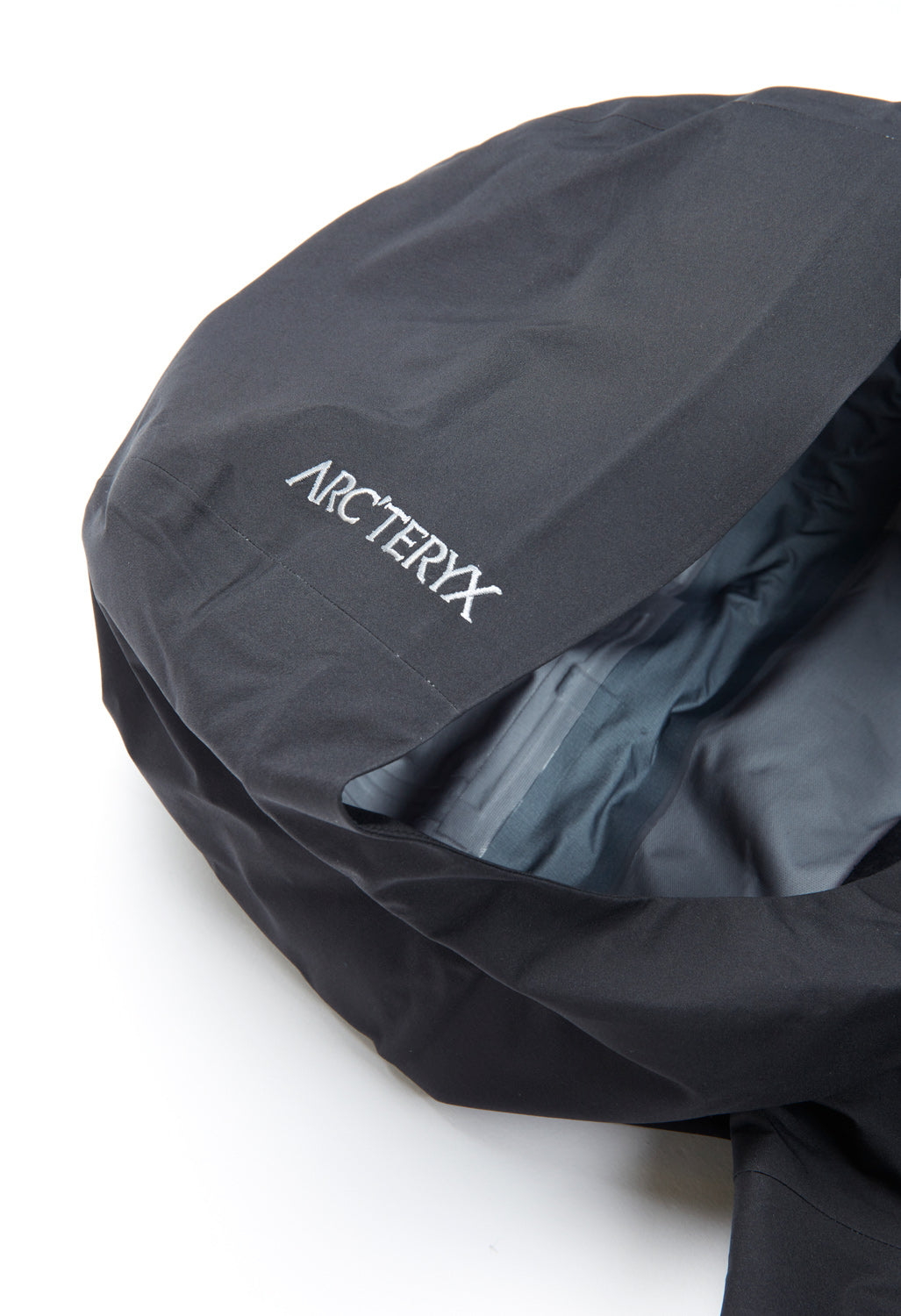 Arc'teryx Men's Beta GORE-TEX Jacket - Black