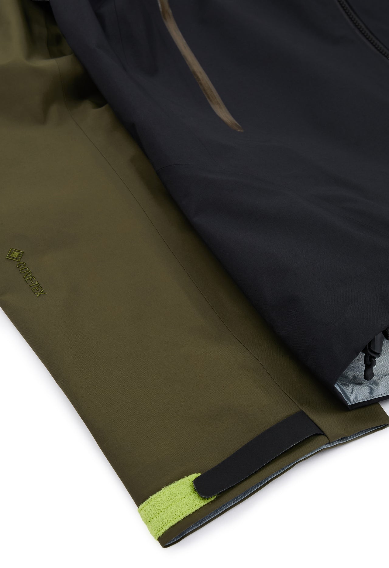 Arc'teryx Men's Beta Jacket - Spotlight