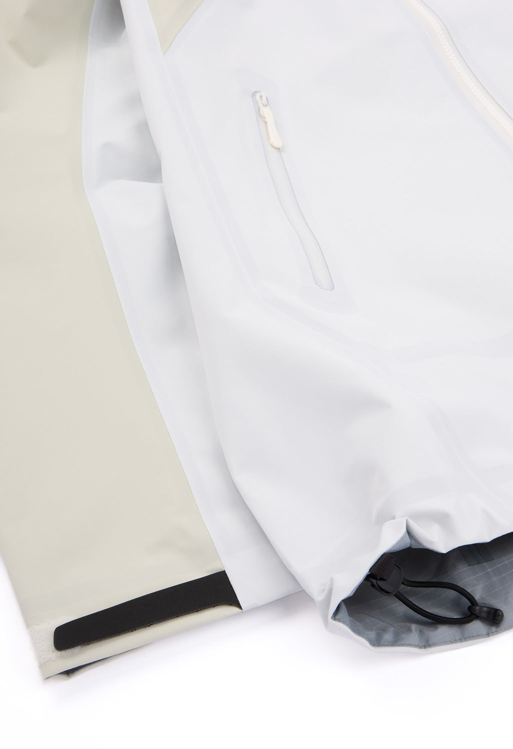 Arc'teryx Women's Beta Jacket - Sea Salt / Arctic Silk