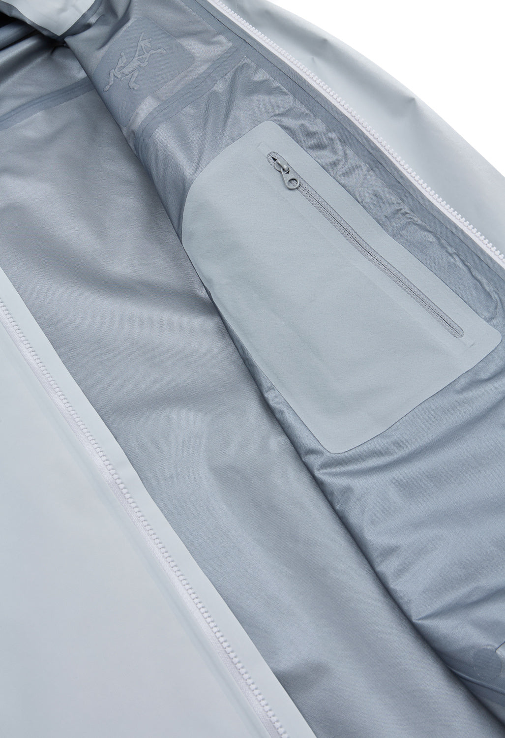 Arc'teryx Women's Beta SL Jacket - Solitude