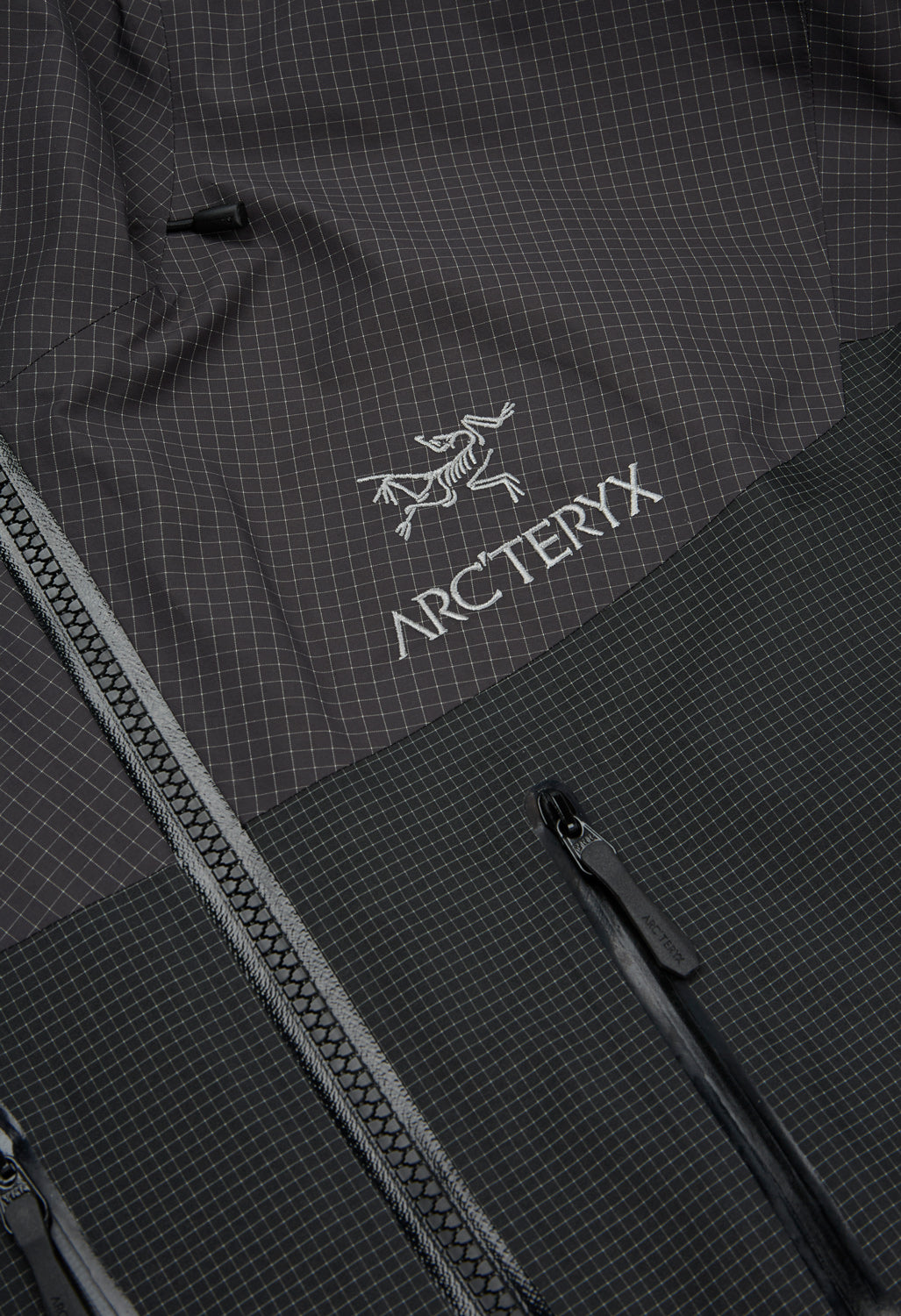 Arc'teryx Men's Alpha Jacket - Graphite / Black