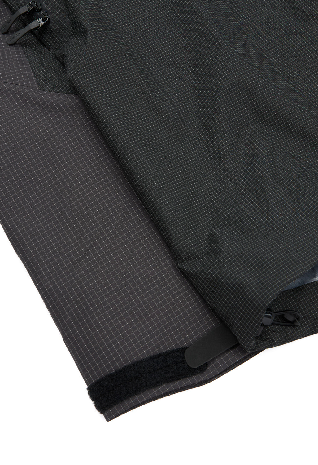 Arc'teryx Men's Alpha Jacket - Graphite / Black