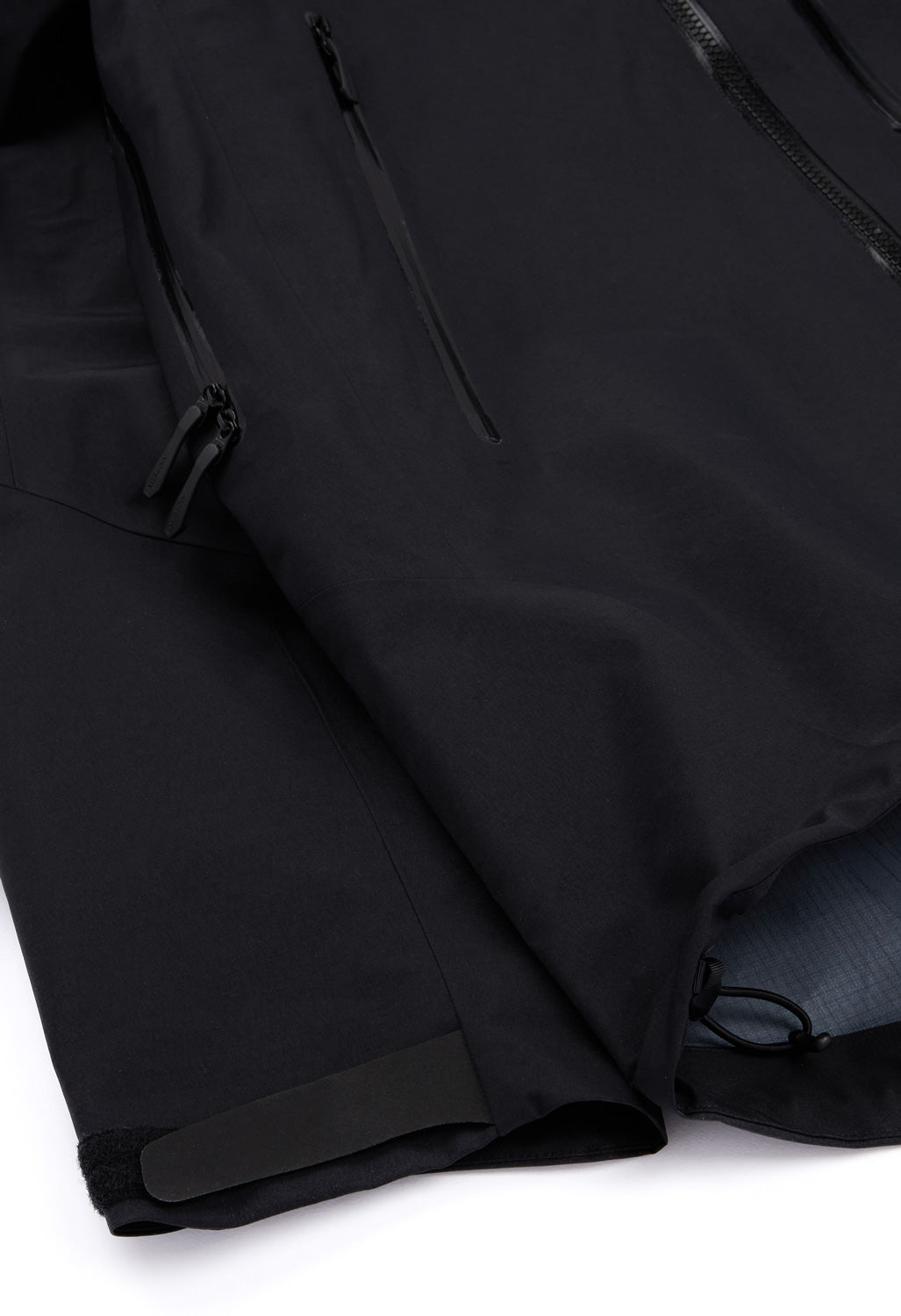 Arc'teryx Men's Beta SV Jacket - Black