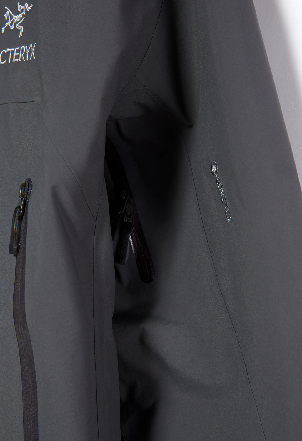 Arc'teryx Beta Long GORE-TEX Men's Jacket - Cloud