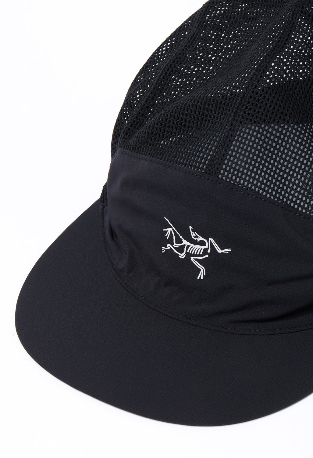 Arc'teryx Norvan Mesh 5 Panel Cap - Black / Arctic Silk