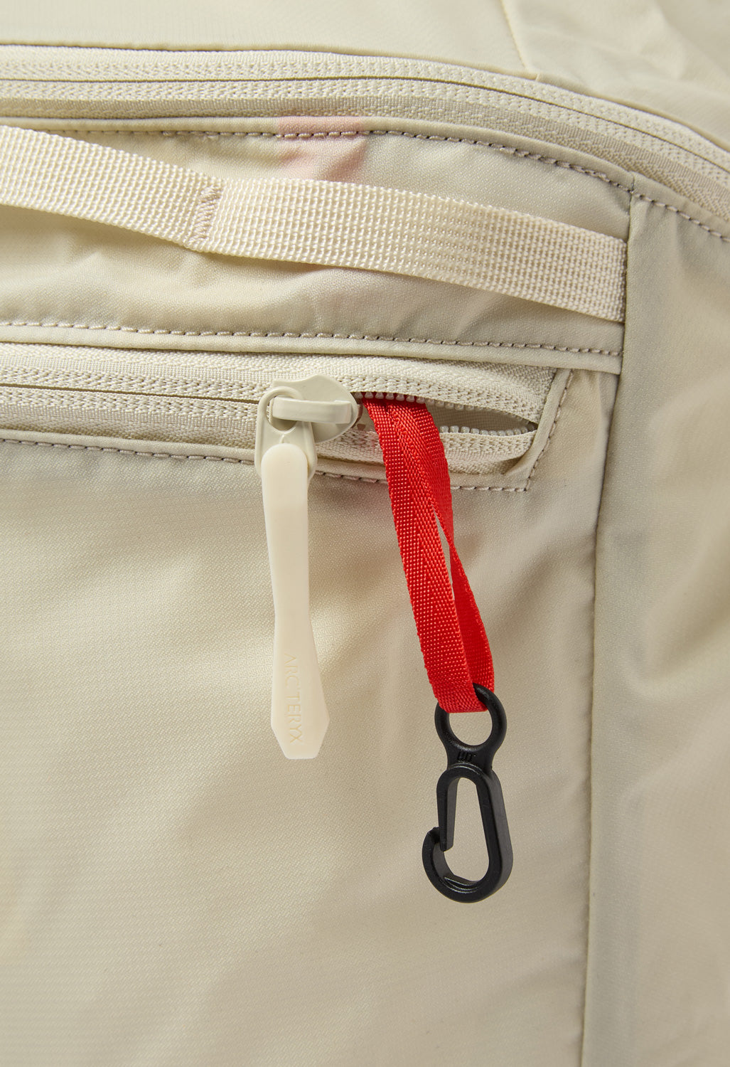 Arc'teryx Heliad 15 Backpack - Sea Salt