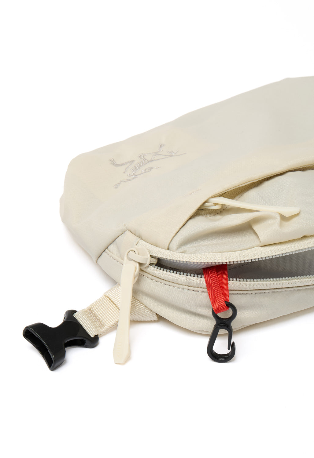 Arc'teryx Heliad Crossbody - Sea Salt
