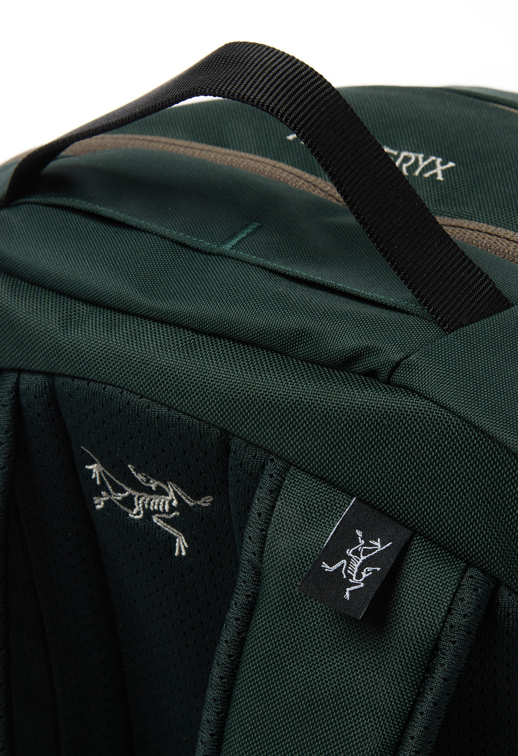Arc'teryx Mantis 26 Backpack - Dark Jade / Mongoose