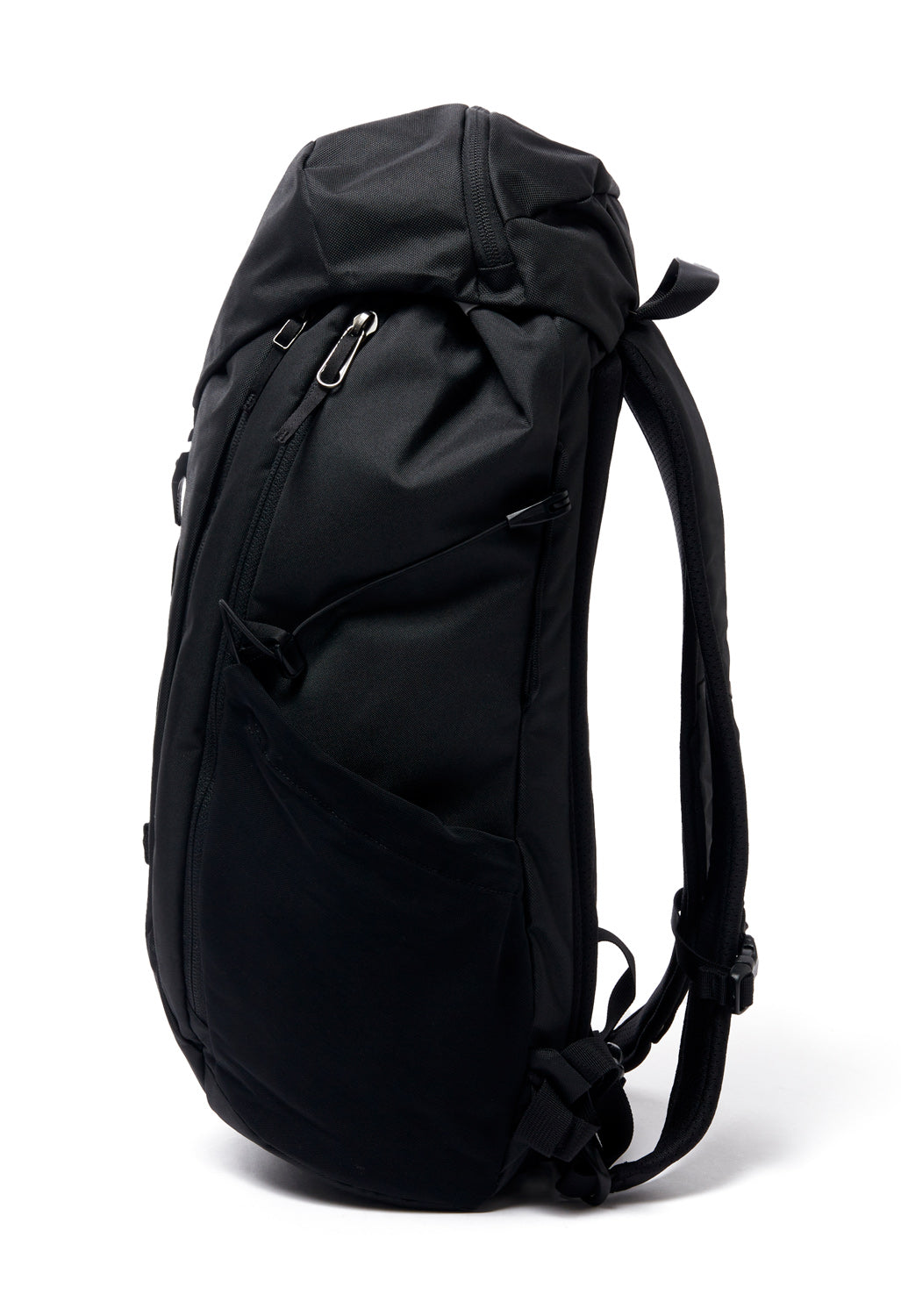 Arc'teryx Mantis 20 Backpack, Black Sapphire, Size Os