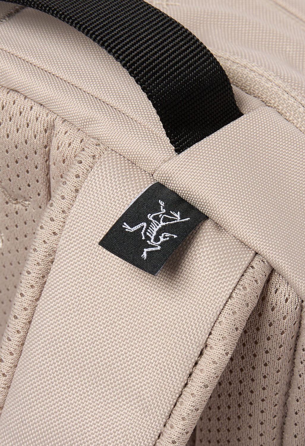 Arc'teryx Mantis 16 Backpack - Rune