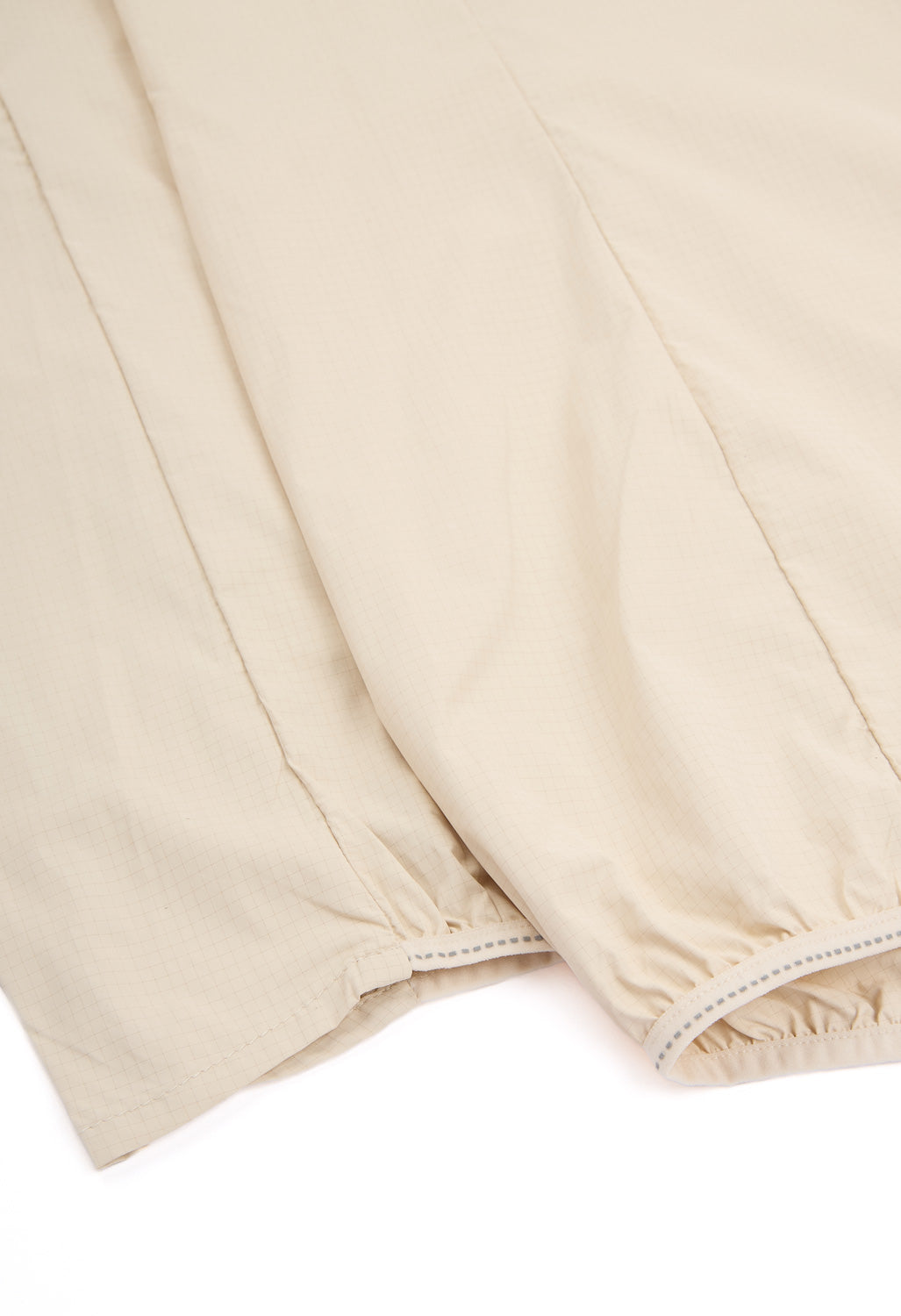 Hoka Women's Skyflow Wind Jacket - Oat Milk