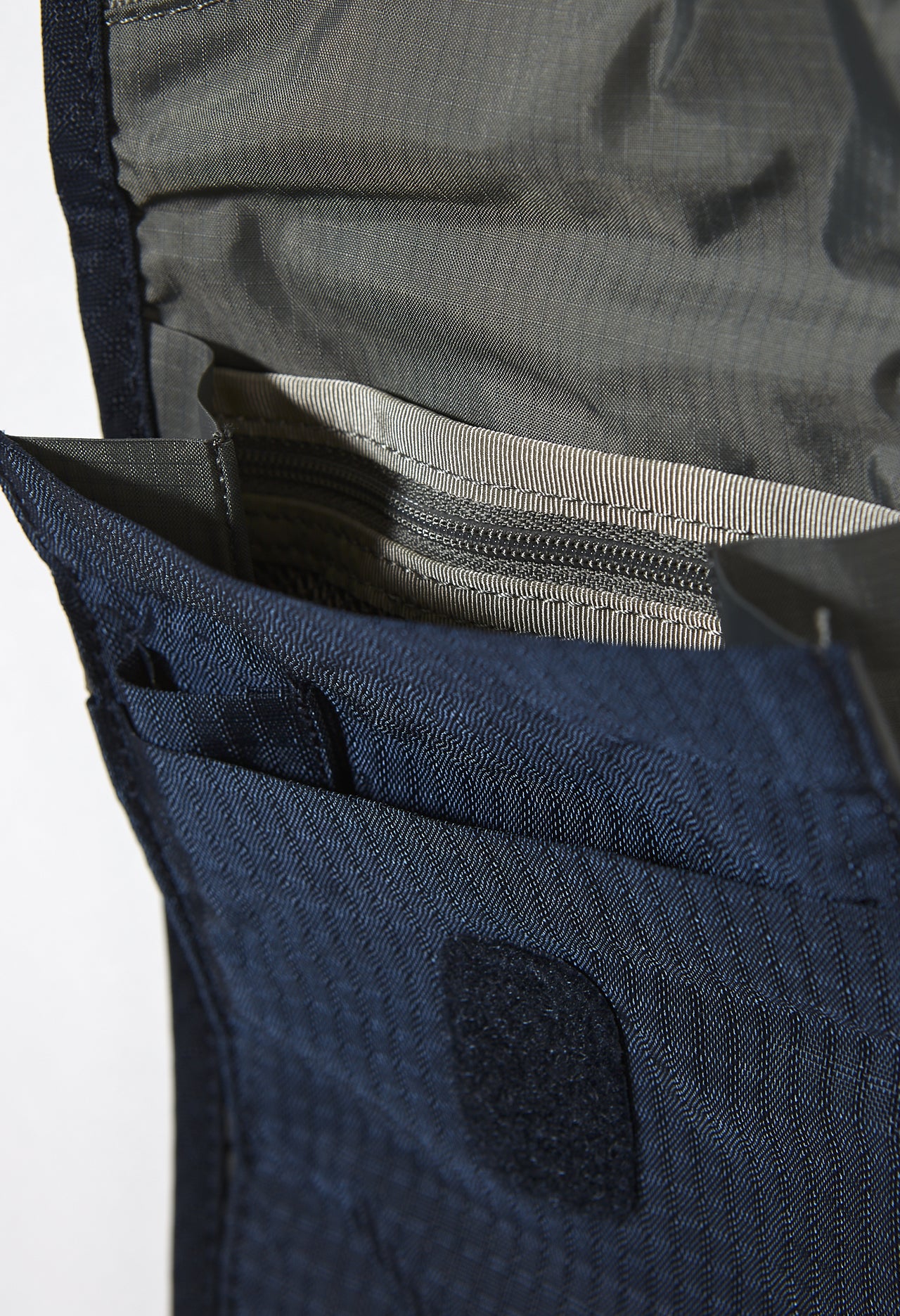 Montbell Travel Wallet - Navy