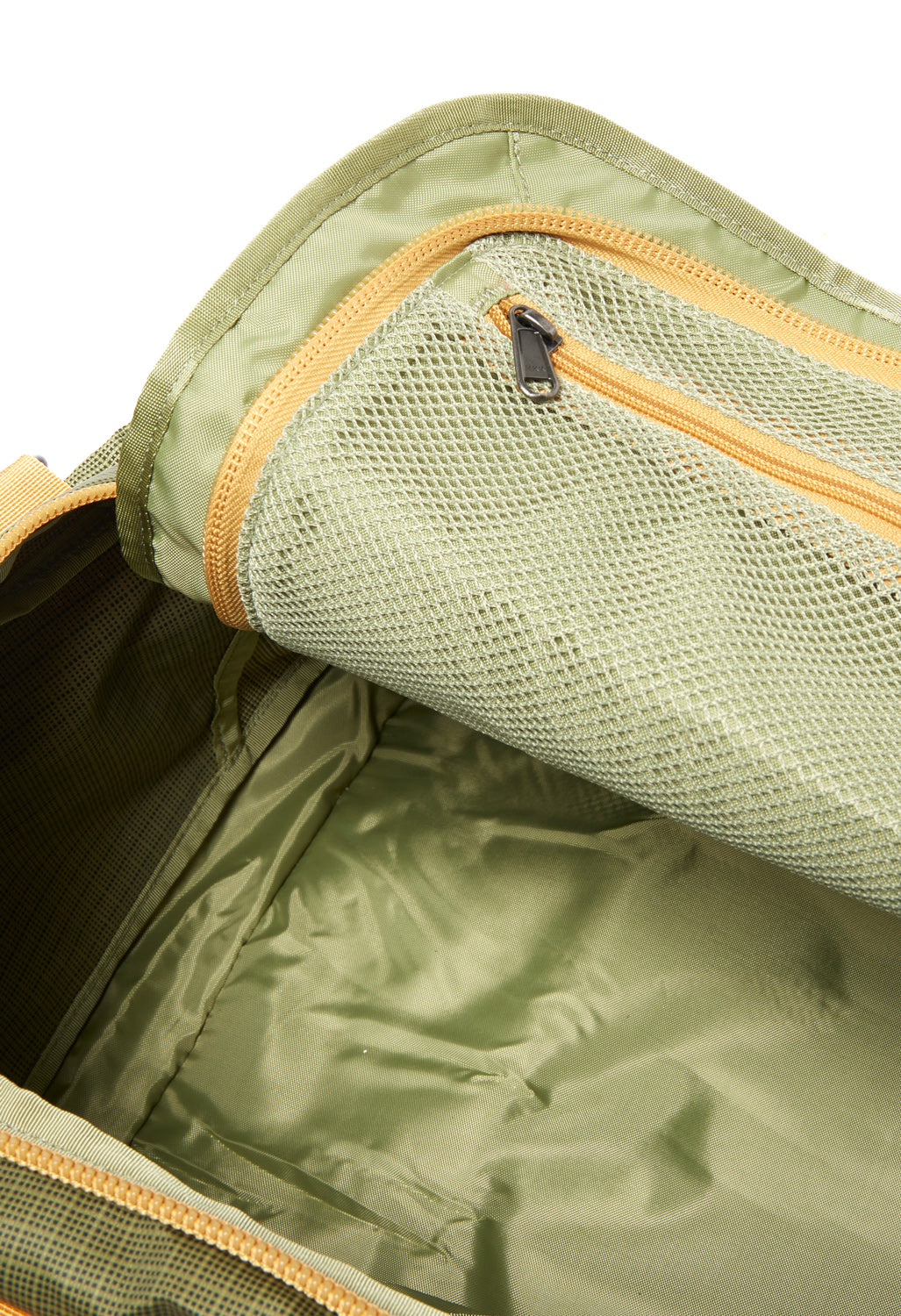 patagonia blackhole duffel 40 l sage khacki 40L Black Hole Unity Fitz: Ink Black You can also stow the duffel into its pocket for convenient storage Patagonia Black Hole Duffel 40L