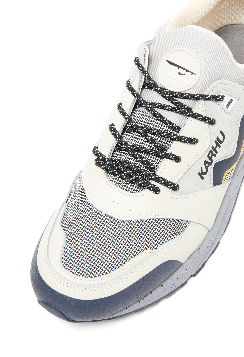 aria 95 lily white/bayou Karhu Aria 95 Trainers