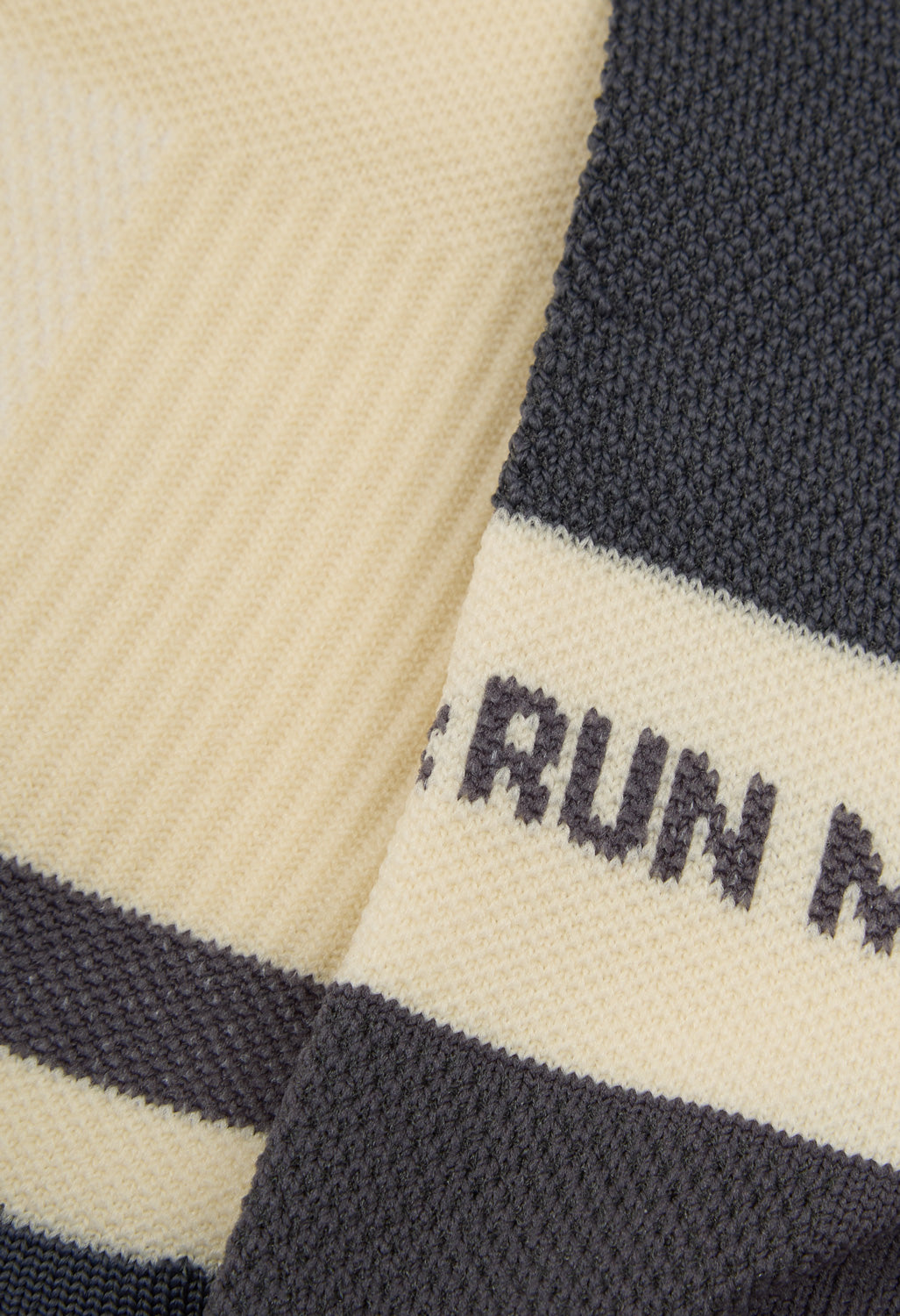 Soar Ankle Socks 2.0 - Cream / Dark Grey