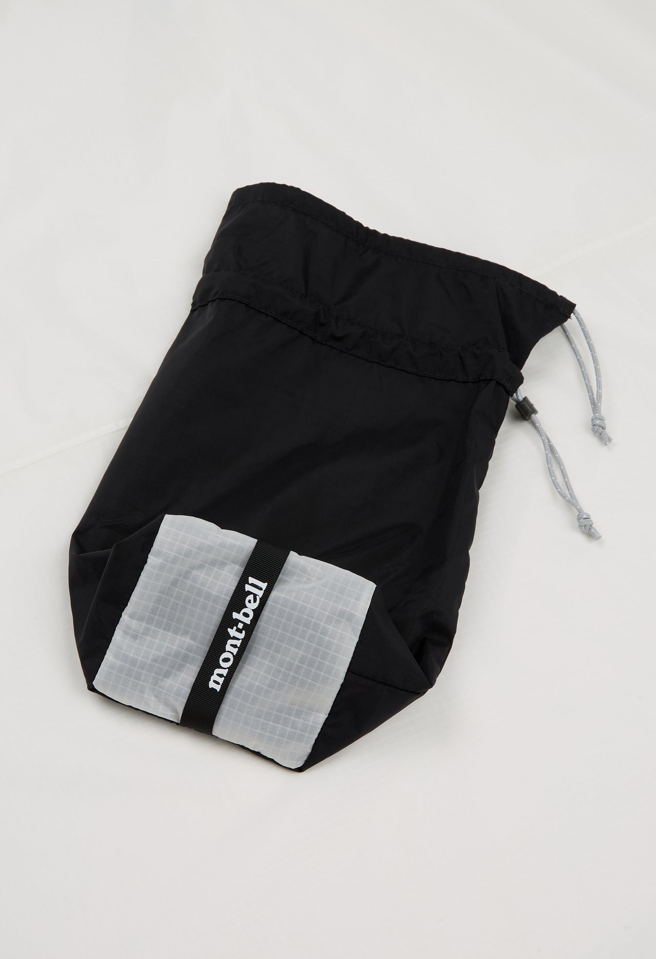 Montbell Trekking Rain Poncho - White