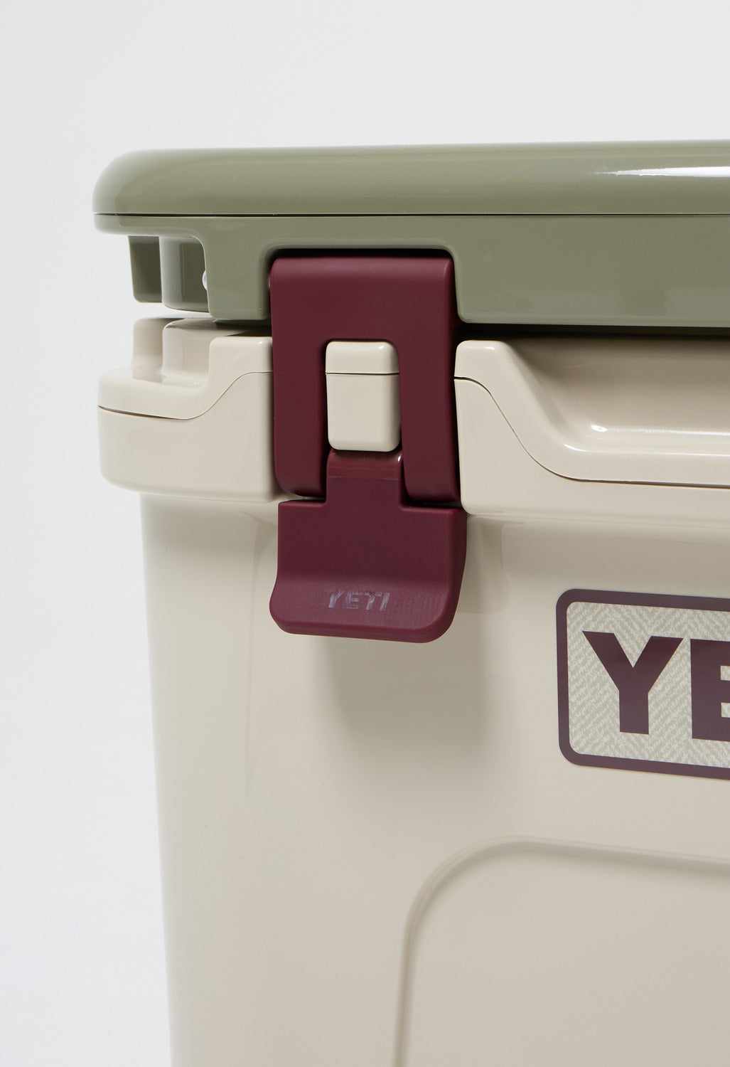 YETI Roadie 15 Cooler - Aspen / Pampa/Wild Vine