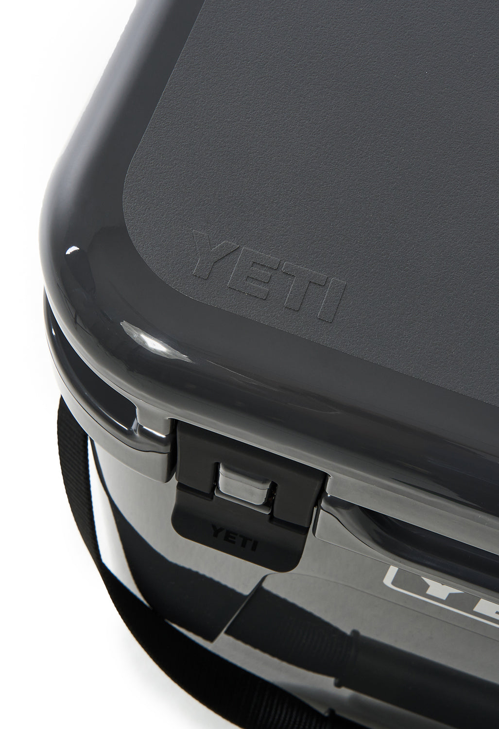 YETI Roadie 24 Cooler - Charcoal
