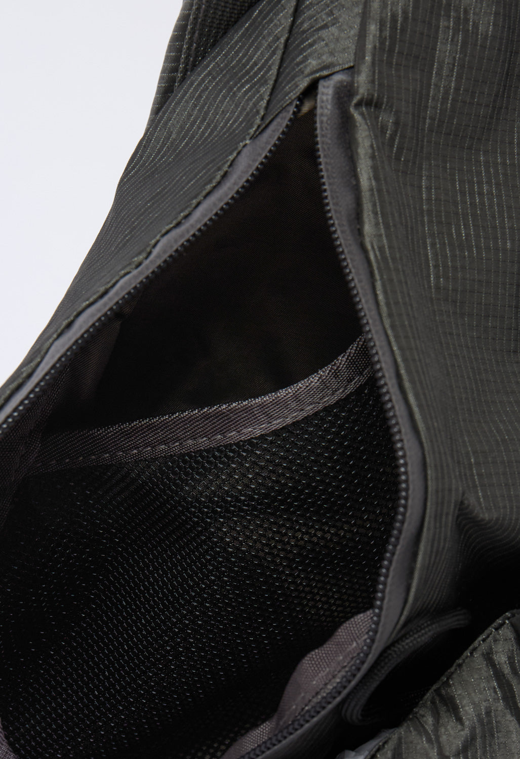 Sealson SR1 2-Way Grab Bag - Gravel 
Grey