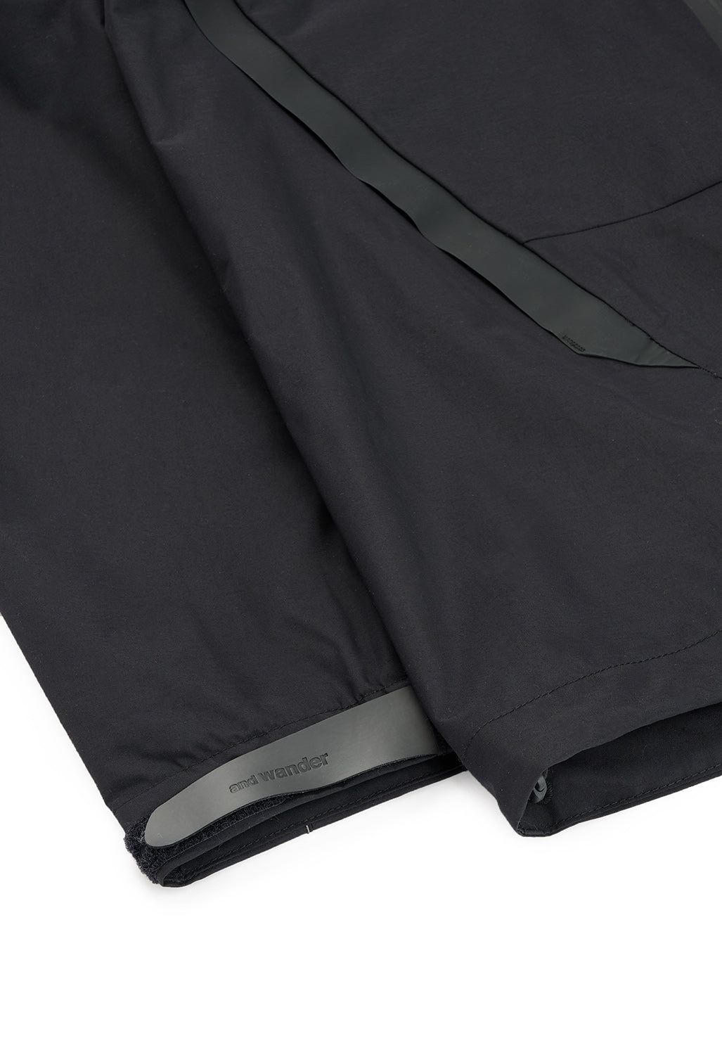 and wander Men's 2.5L Hiker Rain Jacket - Black