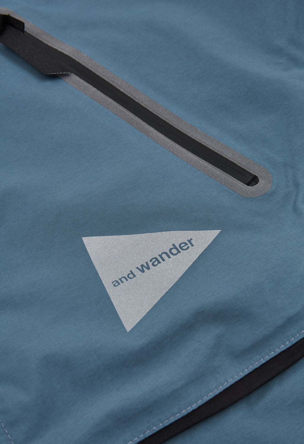 and wander Women's Loose Fitting Rain Jacket - Blue Grey
