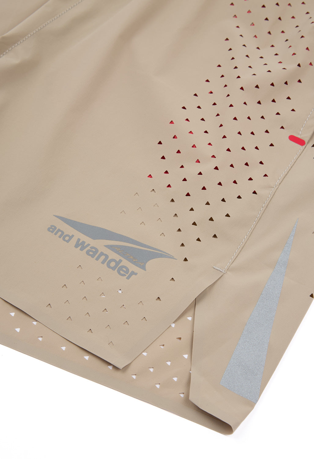 and wander x Altra Ventilation Short Pants - Beige