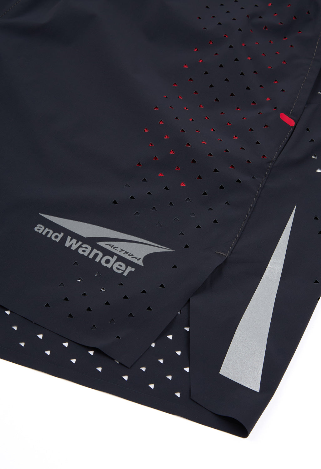 and wander x Altra Ventilation Short Pants - Navy