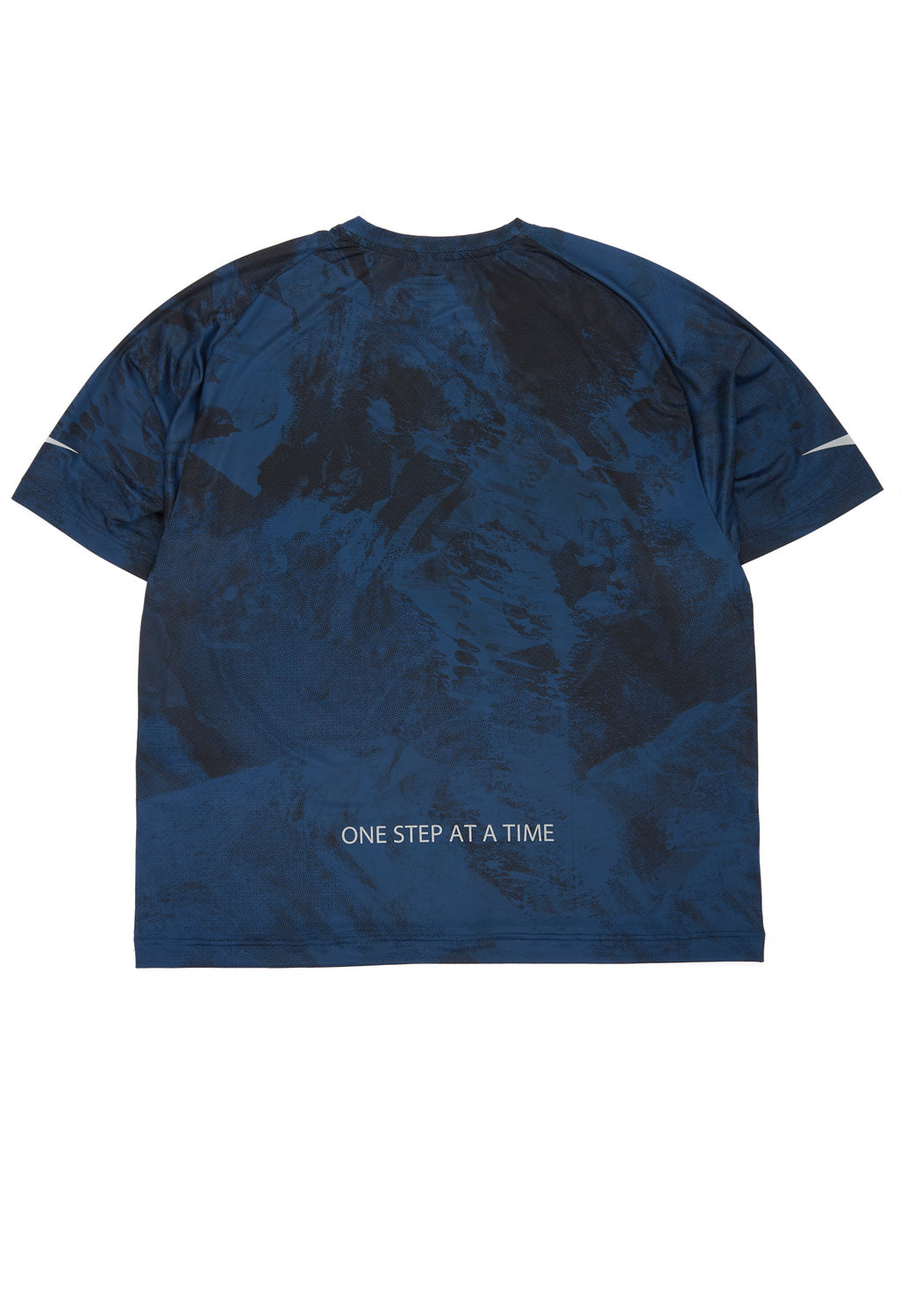 and wander x Altra Graphic Tee - Navy