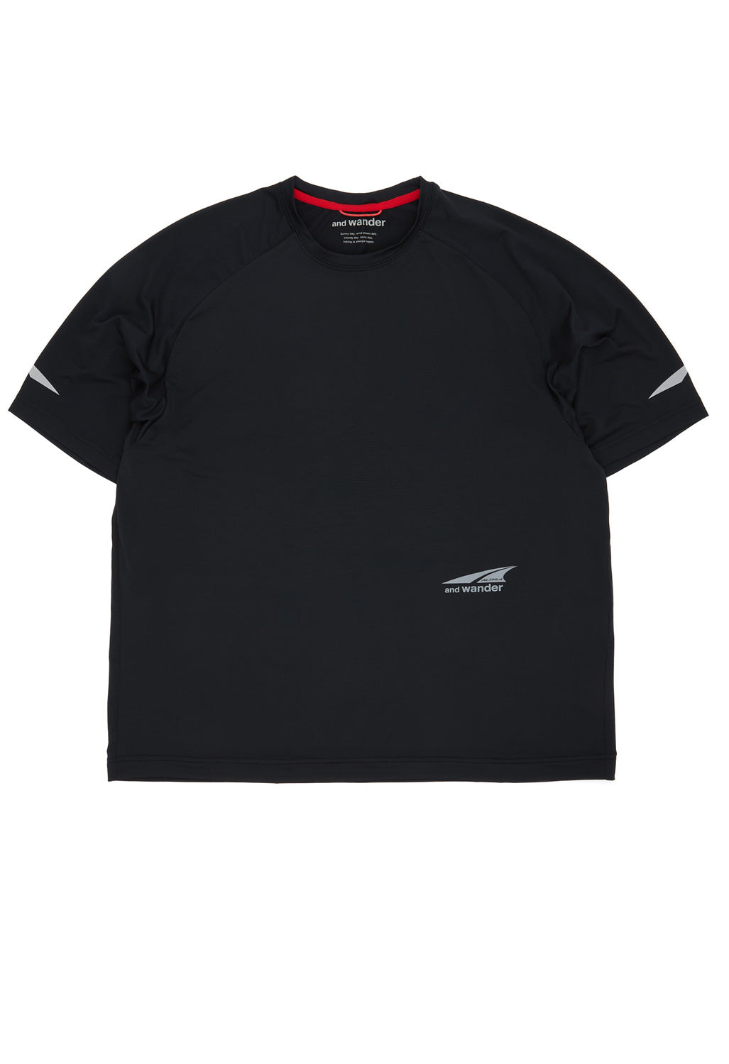 and wander x Altra Tee - Black