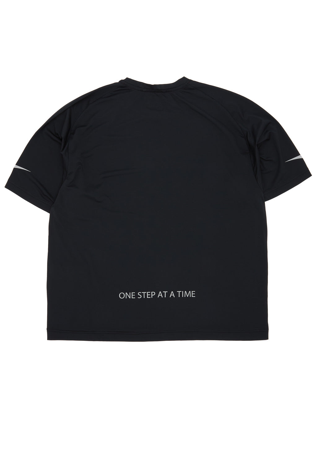 and wander x Altra Tee - Black