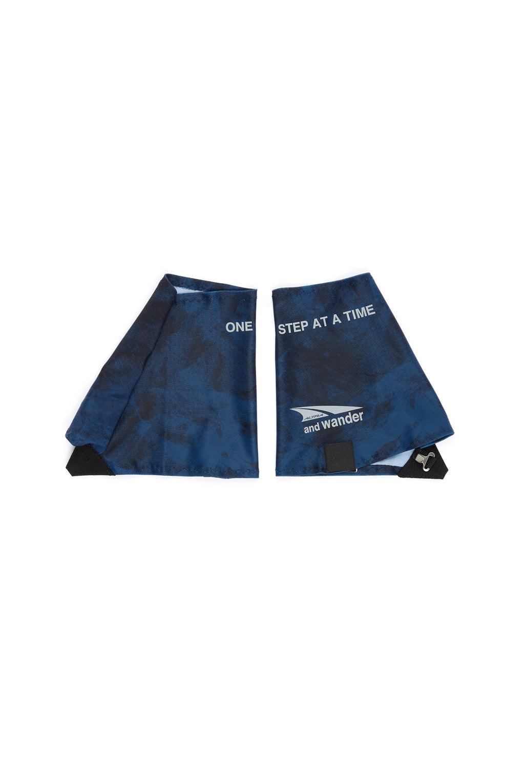 and wander x Altra Graphic Trail Gaiters - Navy