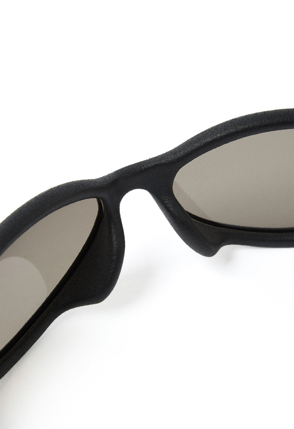 Abicsi Temple Sunglasses - Black / Brown