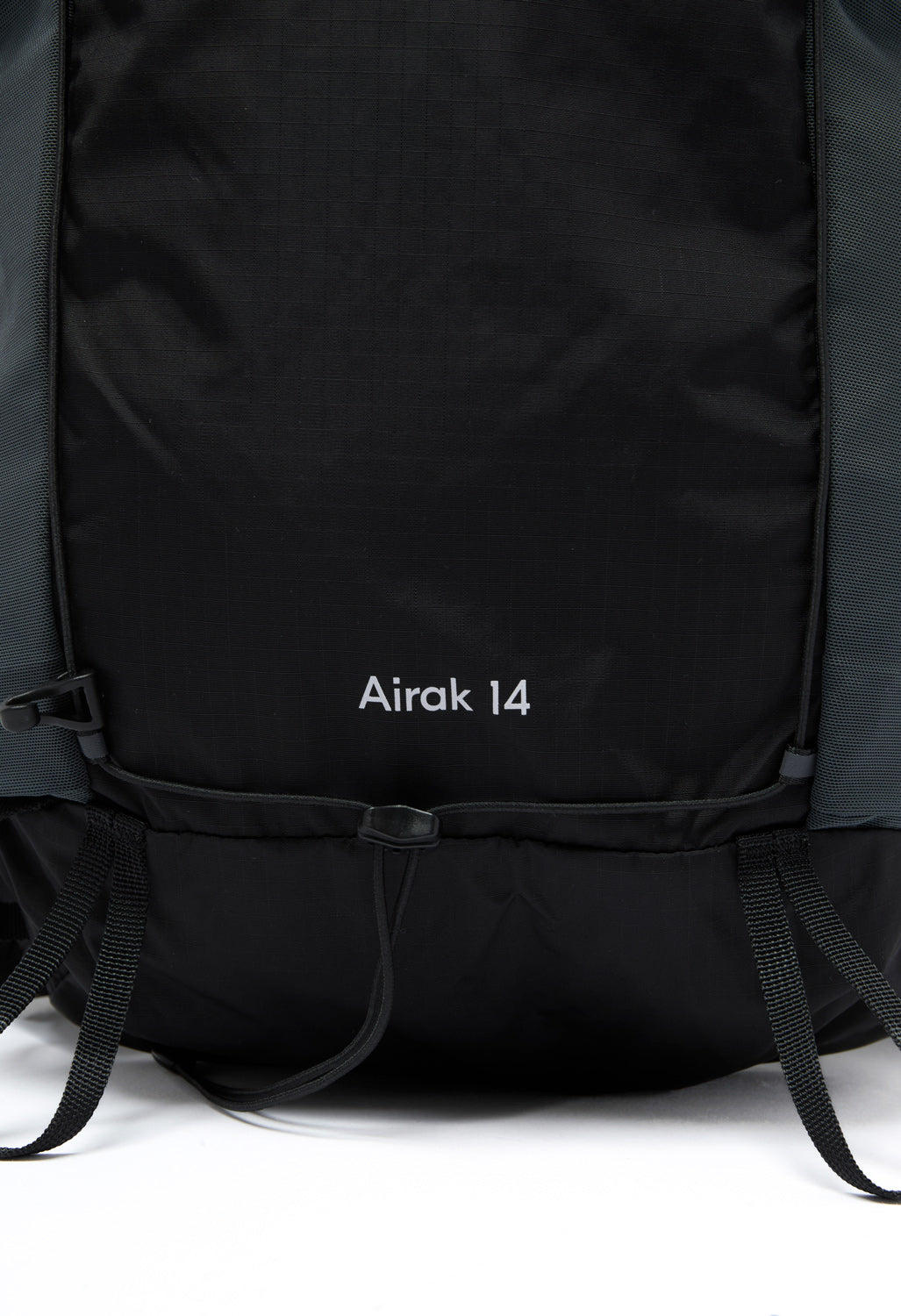 Haglofs L.I.M Airak 14 Pack - True Black / Magnetite