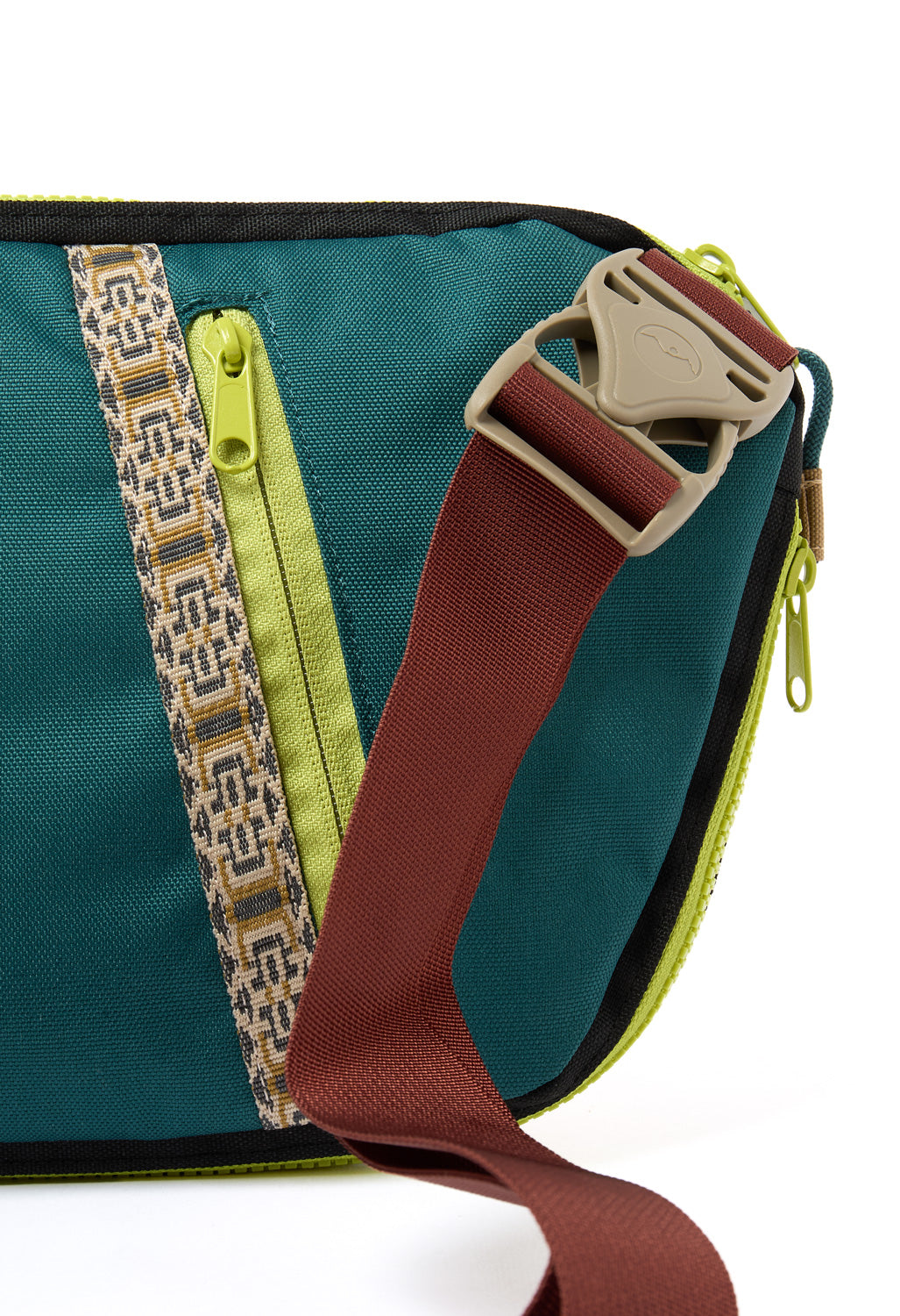 KAVU Roam Sling - Forest Pass
