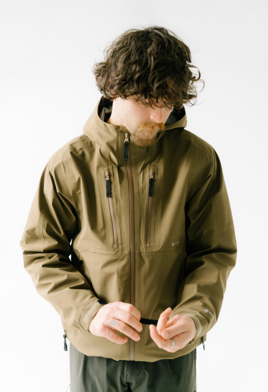 Snow Peak Men s GORE TEX Rain Jacket Coyote