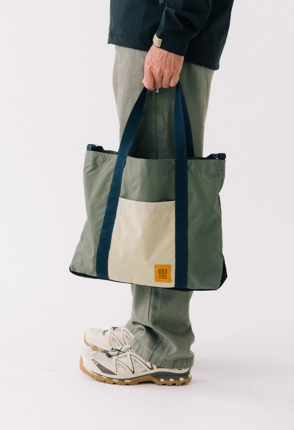 Topo Designs Mountain Essential Tote - Beetle / Midnight