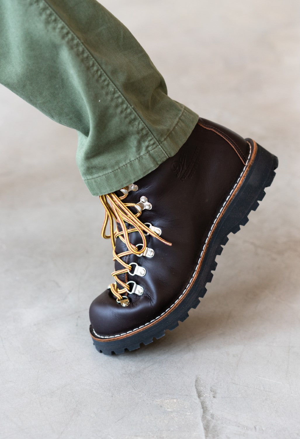 Danner Mountain Light Men's Boots Brown – Outsiders Store UK